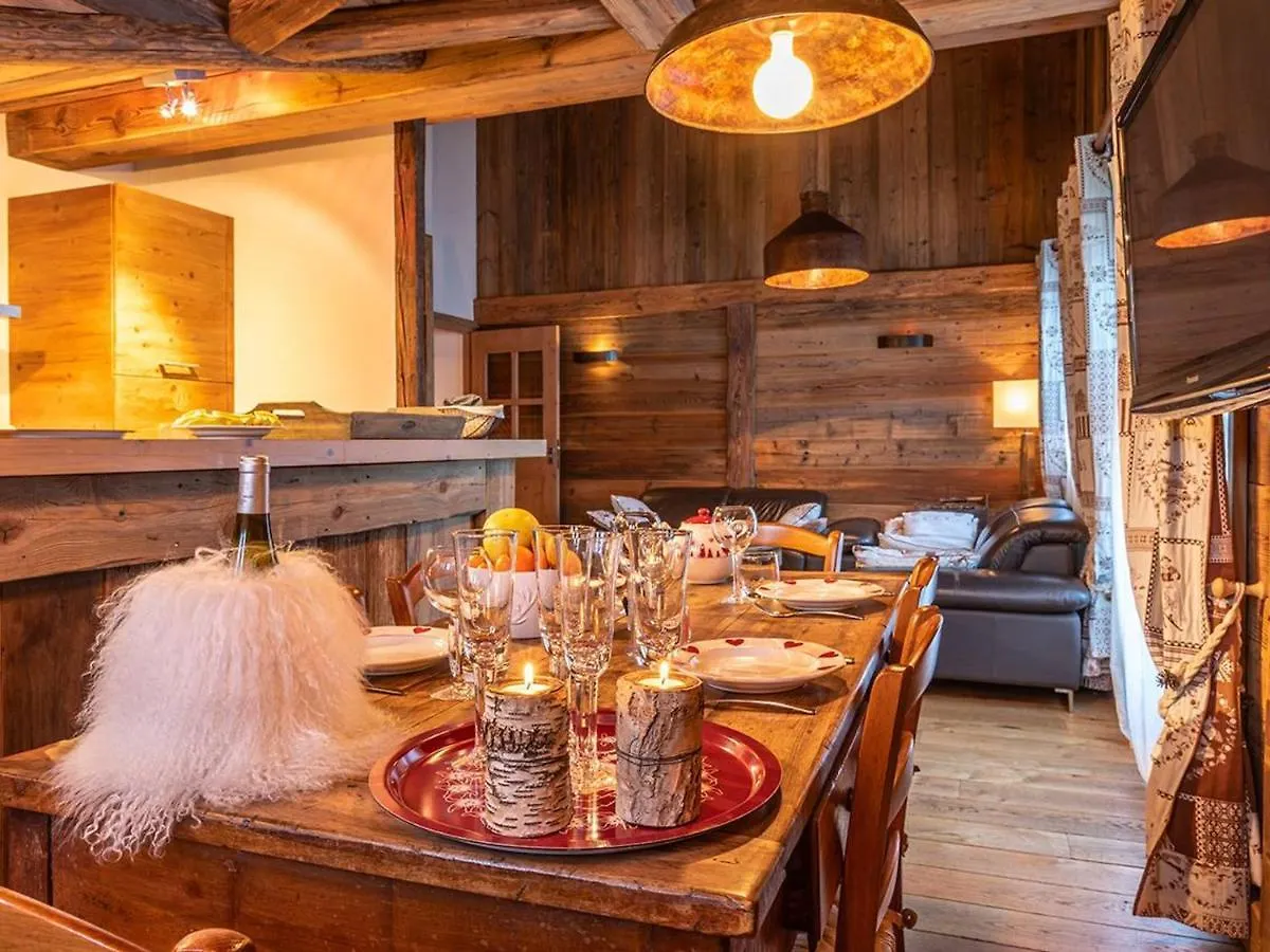 Appartement De Charme A Courchevel 1850 - 4 Pers, Centre, Proche Des Pistes, Balcon Et Hammam - Fr-1-631-163